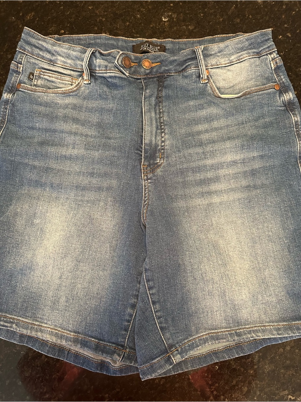 Judy Blue Light Wash Men’s Denim Shorts